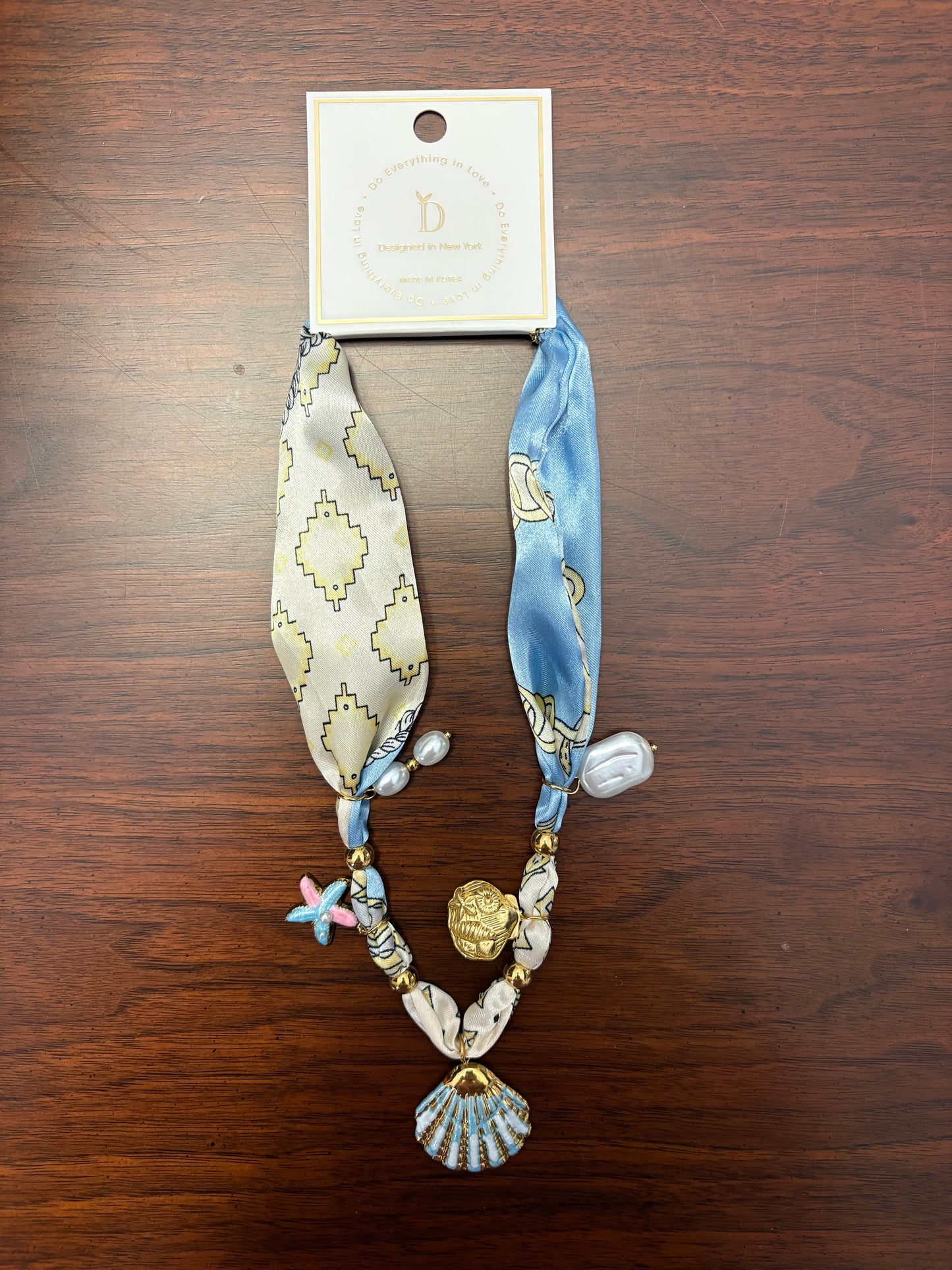 Scarf Shell Necklace