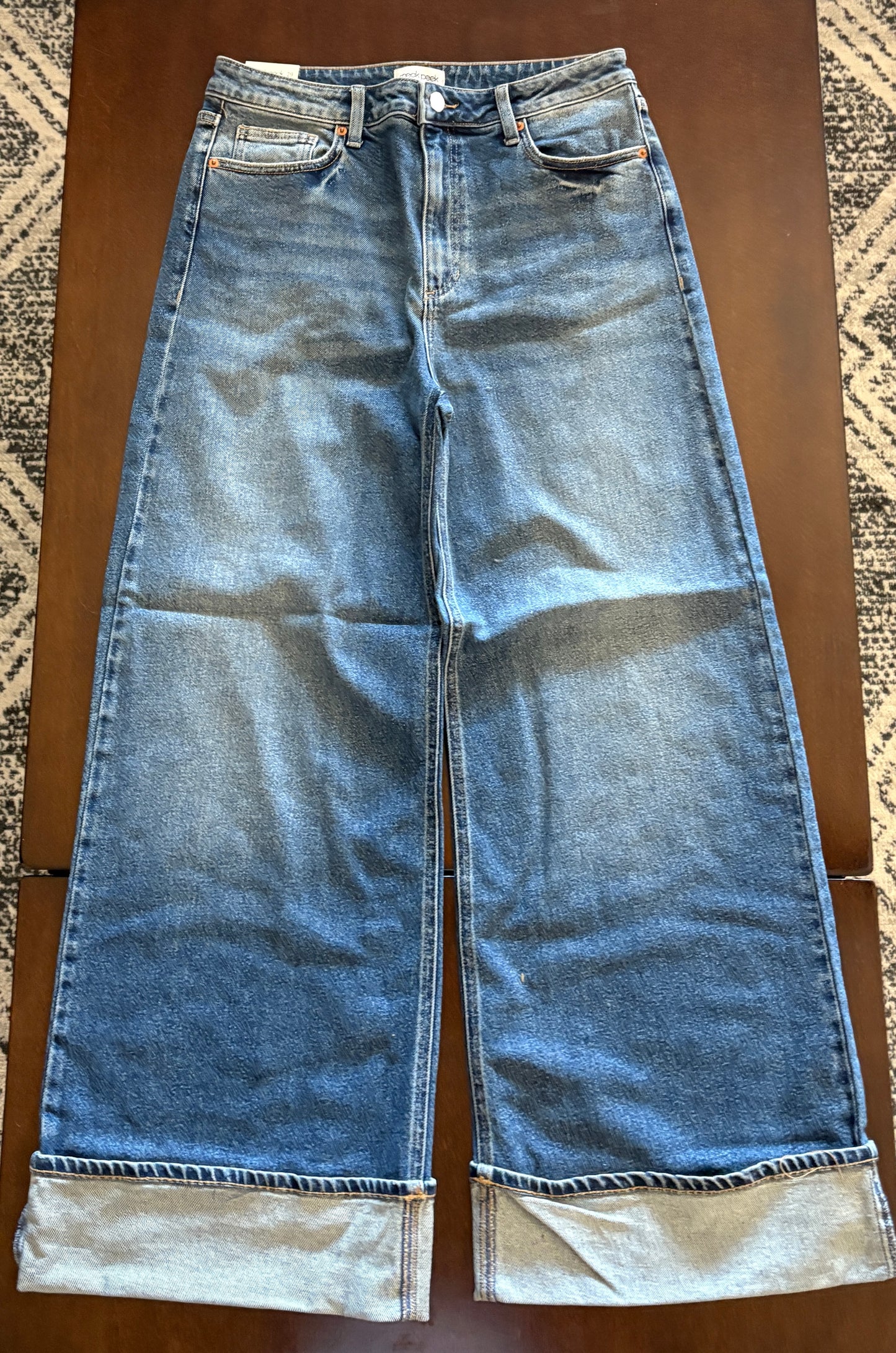 Sneak Peek High Rise Wide Leg Fit jeans