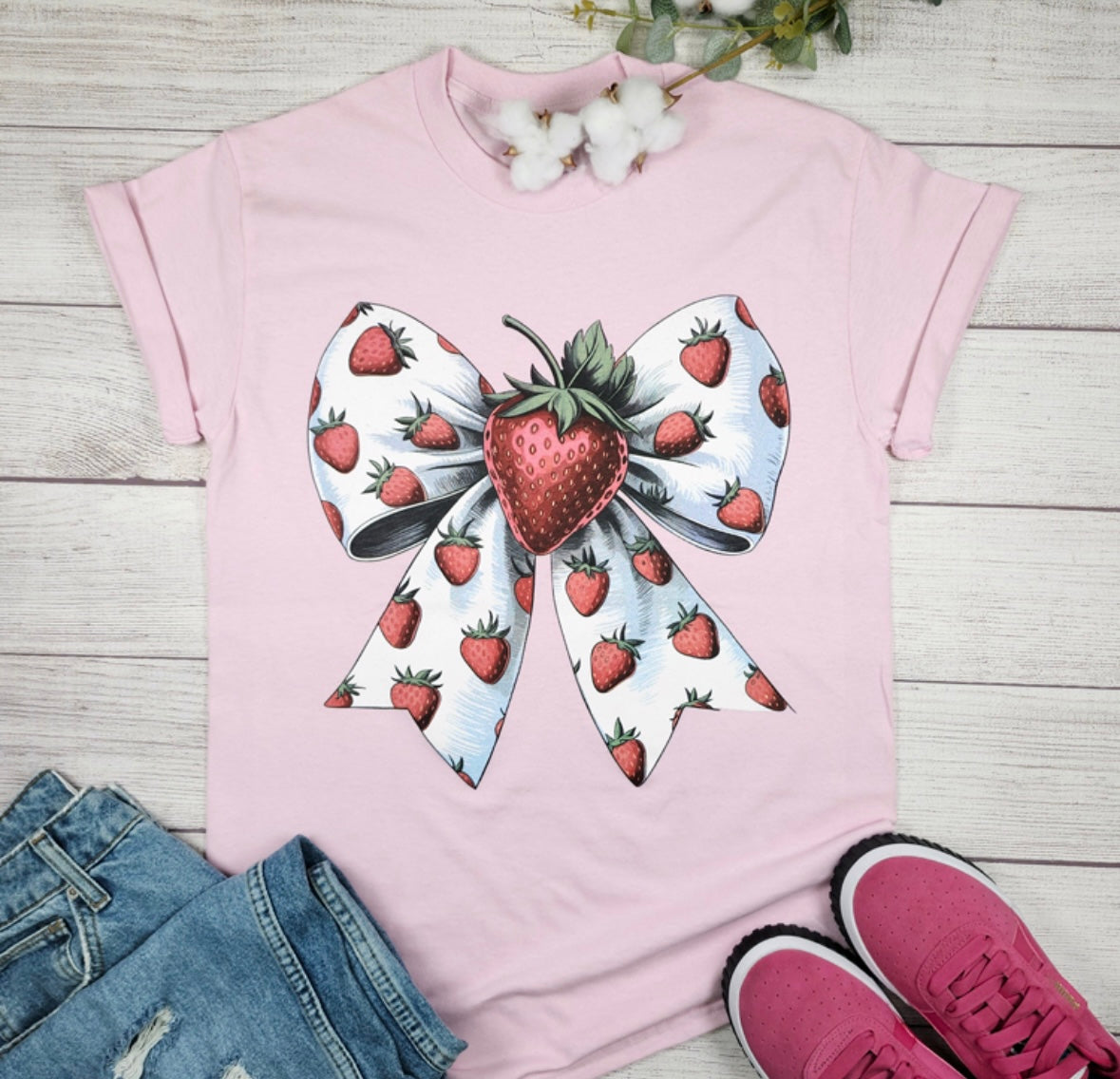 Strawberry Ribbon T-shirt - Pale Pink
