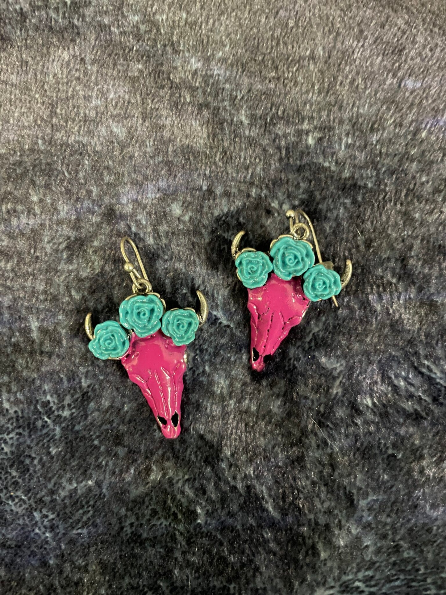 Fuchsia Cowskull with Teal Flowers Dangle