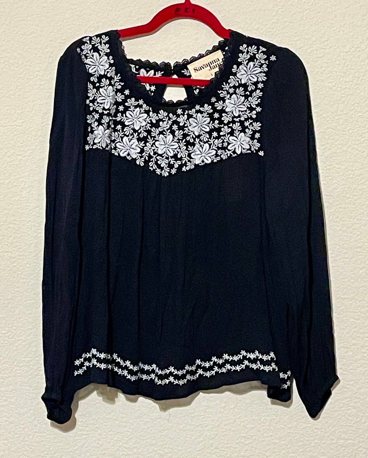 Savannah Jane Black w/White Flowers Blouse