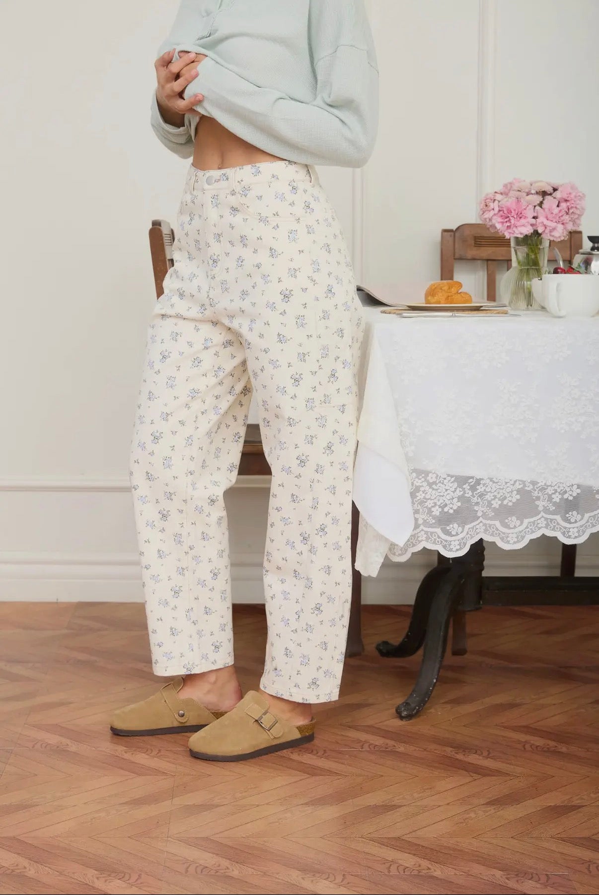 Blu Pepper White and Blue Floral Barrel Jeans