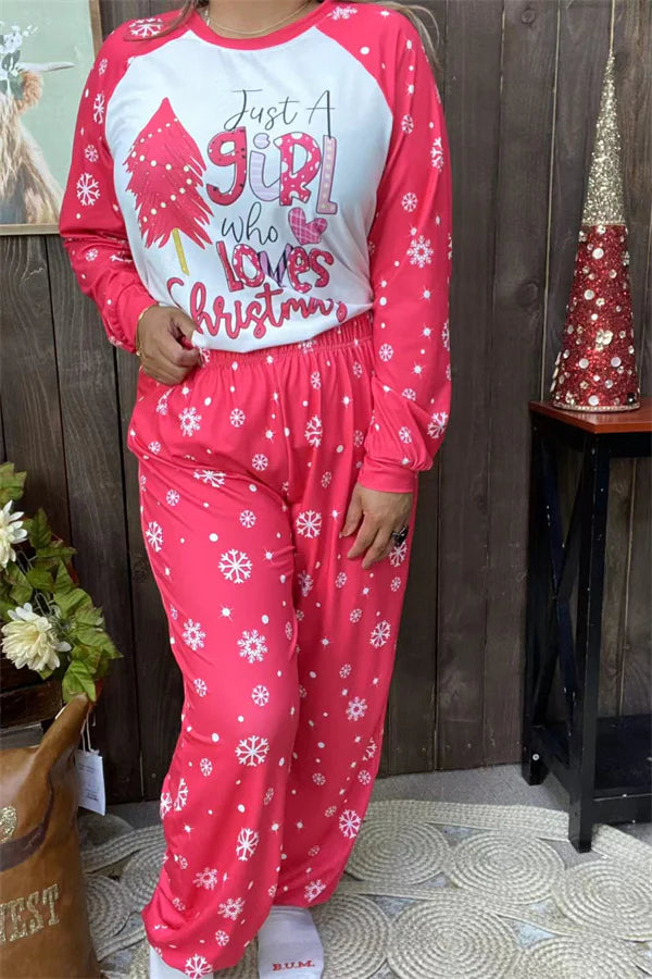 Pajama Set Just a Girl who loves Christmas