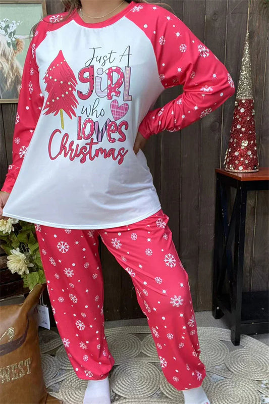 Pajama Set Just a Girl who loves Christmas