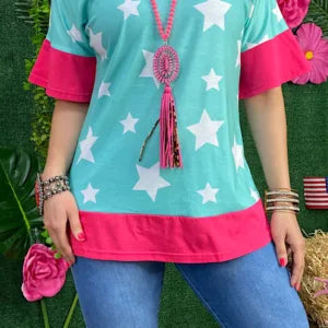 Tiffany blue top w/white stars print & pink sleeve trim size Medium