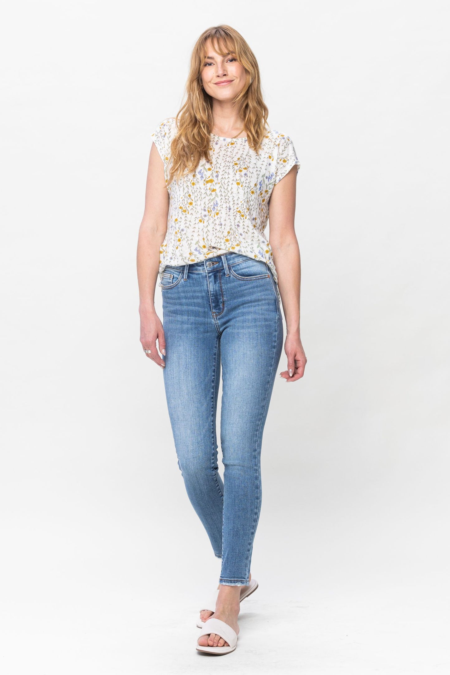 Judy Blue Mid Rise Vintage Skinny jeans