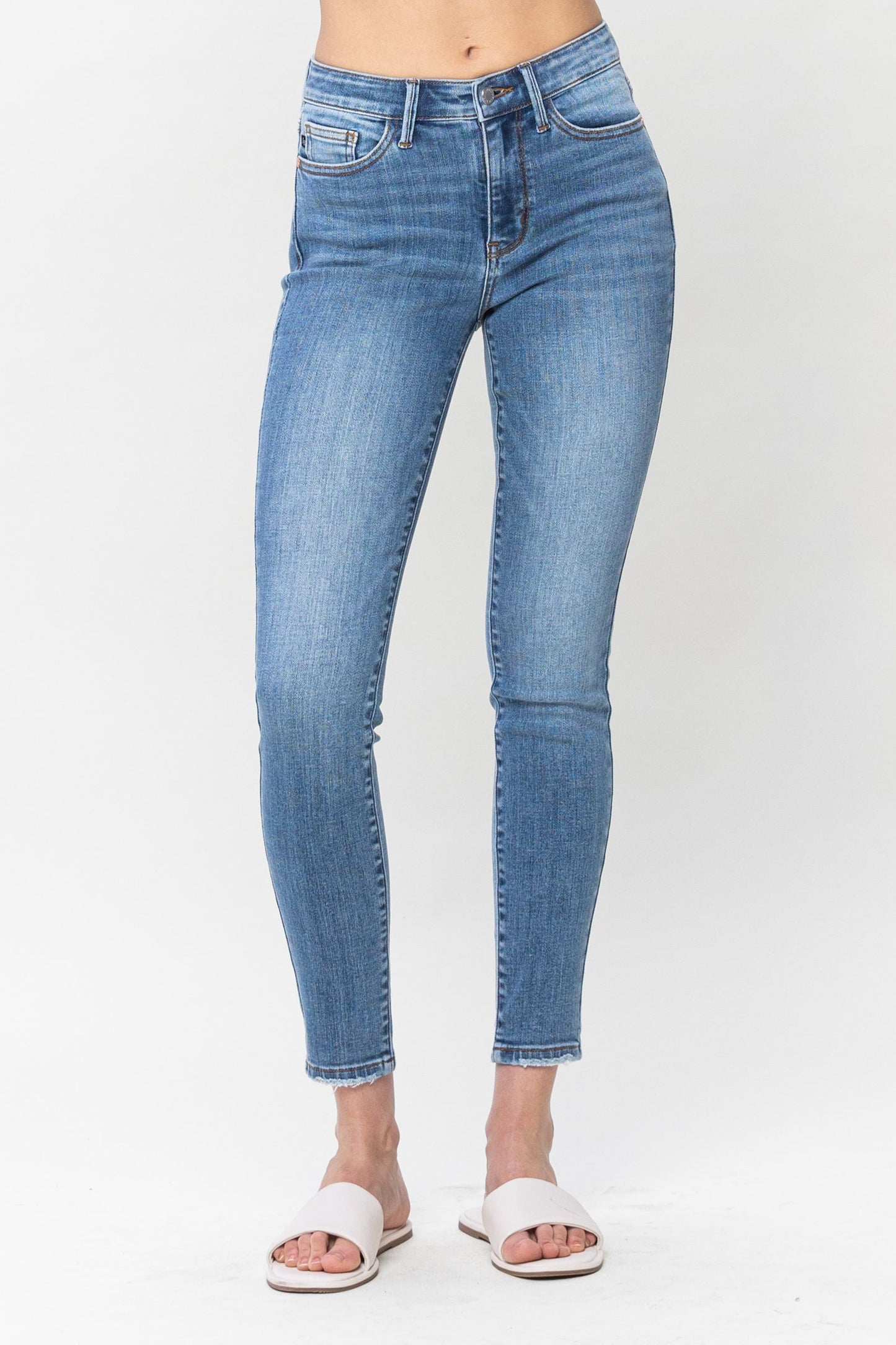 Judy Blue Mid Rise Vintage Skinny jeans