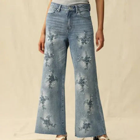 Pearl and Floral Stitch BAYEAS Denim Jean