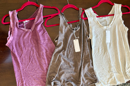 Sequined V-neck Ribbed Tank