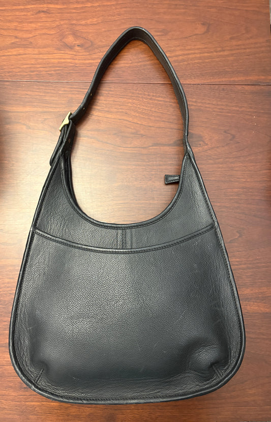 Leather Scooped Handbag - Black